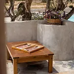 Diamantis Studios&apartments 2*