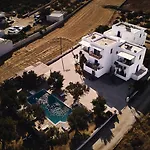 Diamantis Studios&apartments Hotell 2*
