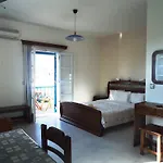 Diamantis Studios&apartments 2*