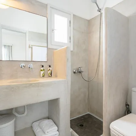 Diamantis Studios&apartments מלון